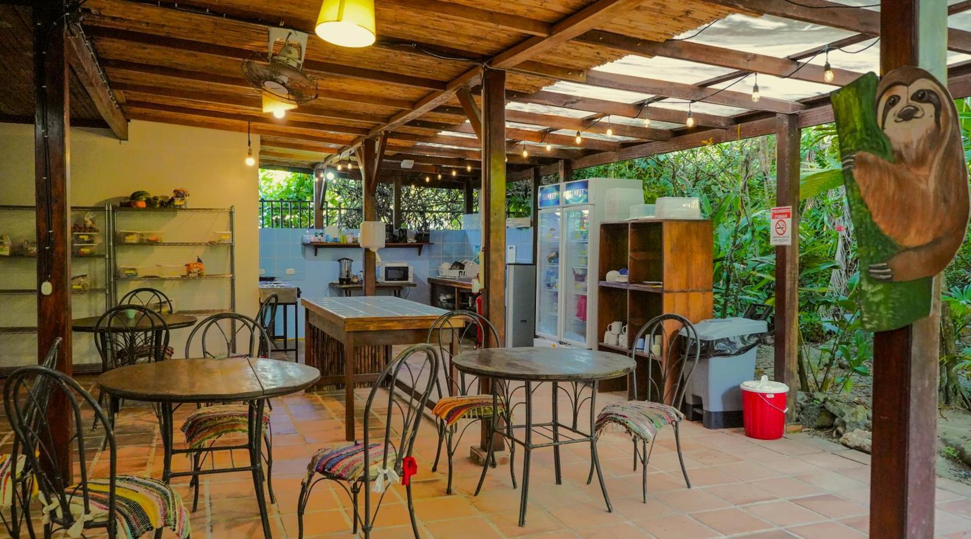 El Clan Hostel Puerto Viejo de Talamanca Kültér fotó