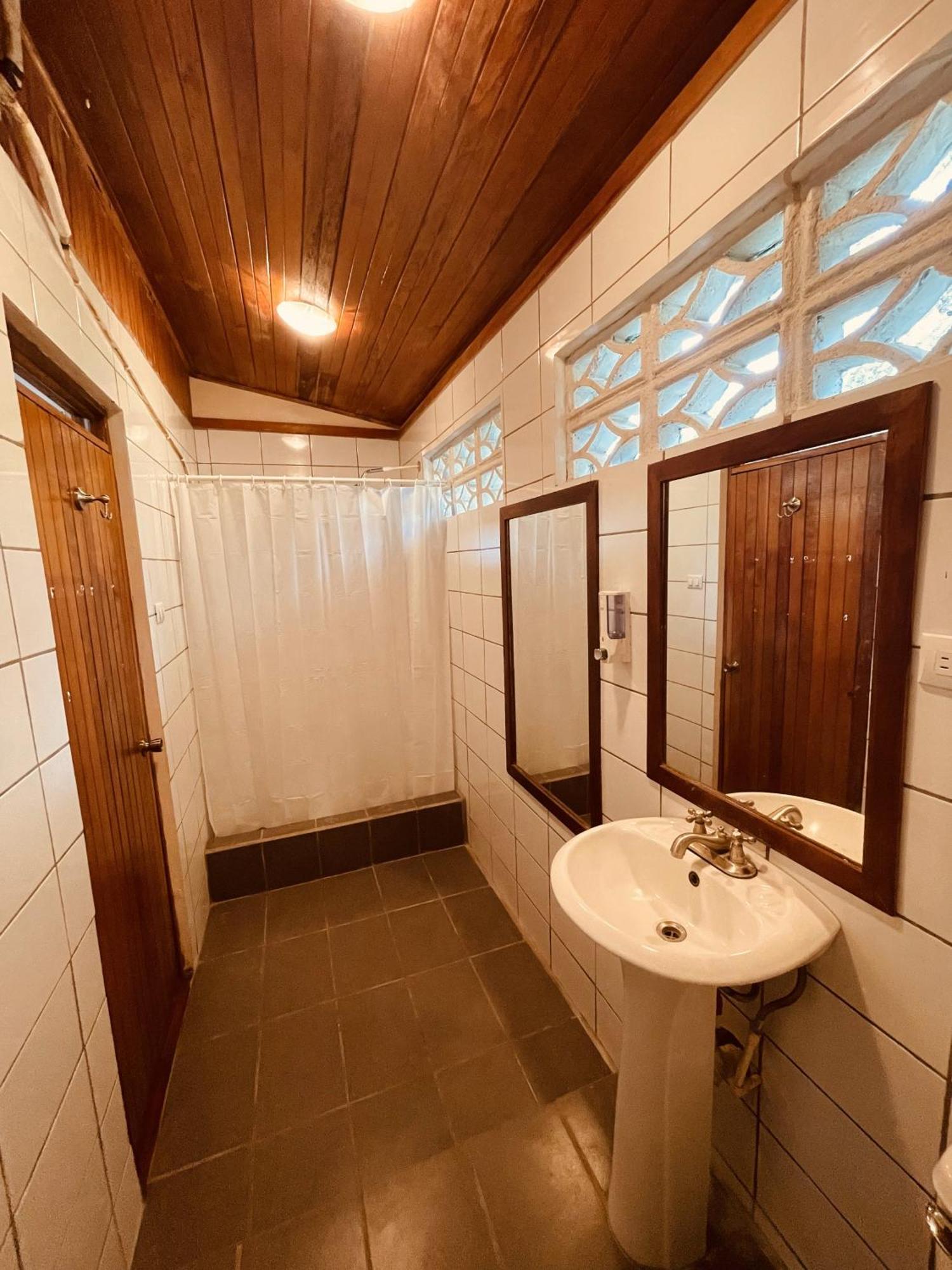 El Clan Hostel Puerto Viejo de Talamanca Kültér fotó